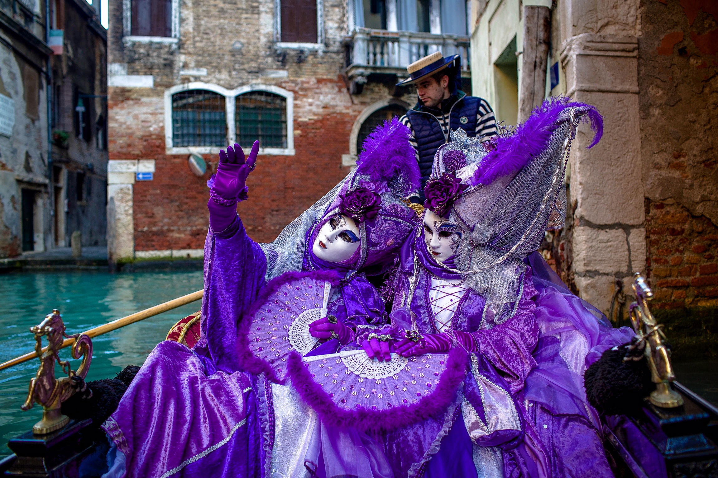 Metropolitant x Wanderlust – The Venice Carnevale