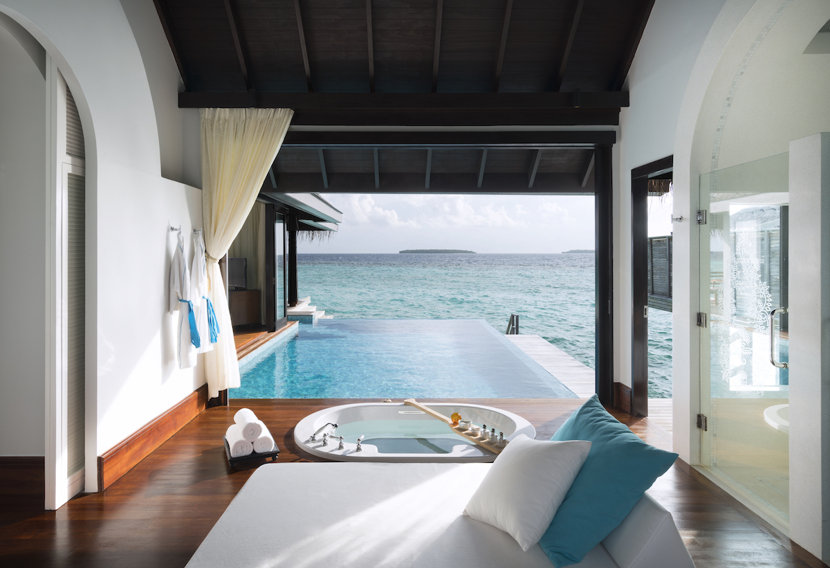 Stay In One Of Maldives Most Resplendent Resorts – Anantara Kihavah Villas